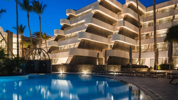 Plus Fariones Suite Hotel